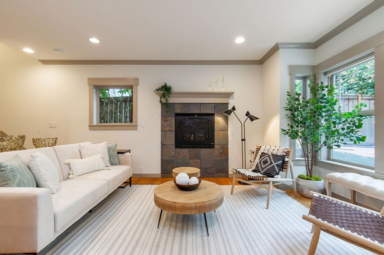 Foto principal - 316 19th Ave