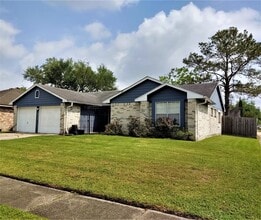 Building Photo - 16927 Barkentine Ln