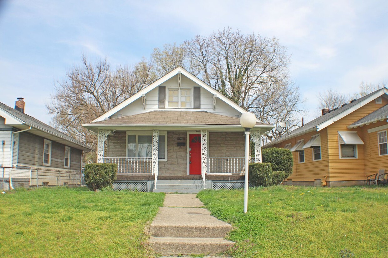 Primary Photo - Rivers Edge Home: New Year, New Home: 50% ...