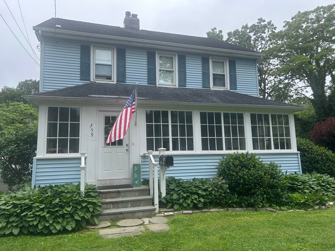 Foto principal - 359 West Ave