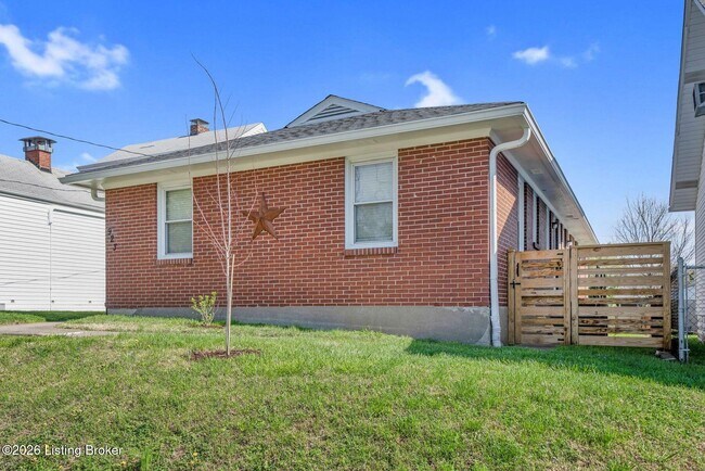 Building Photo - 923 Lydia St