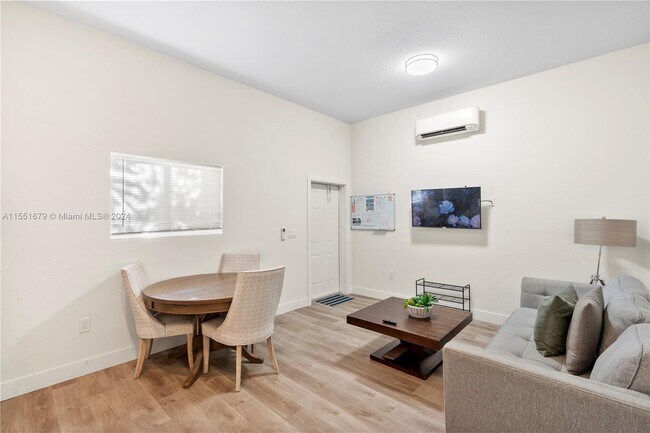 Foto del edificio - 830 SE 14th St