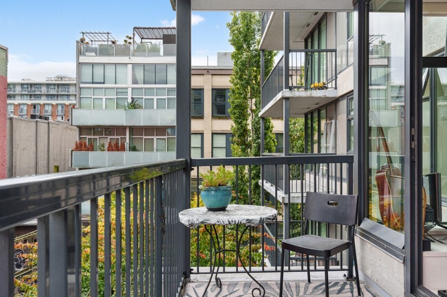 Building Photo - 64 W Cordova St