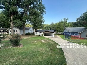 Building Photo - 300 W Mountain View Dr