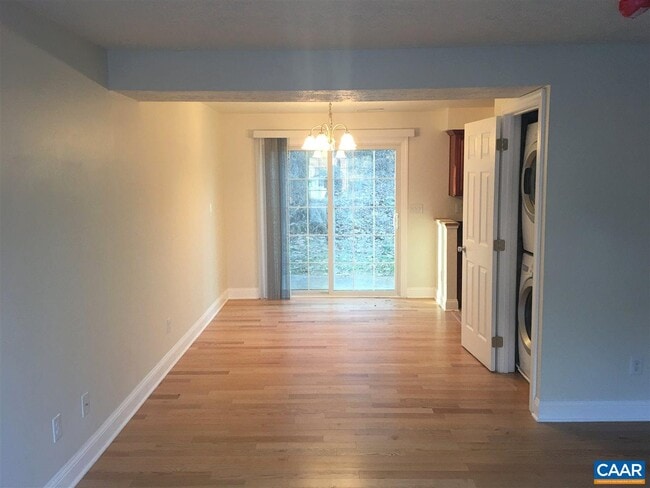 Building Photo - 104 Longwood Dr