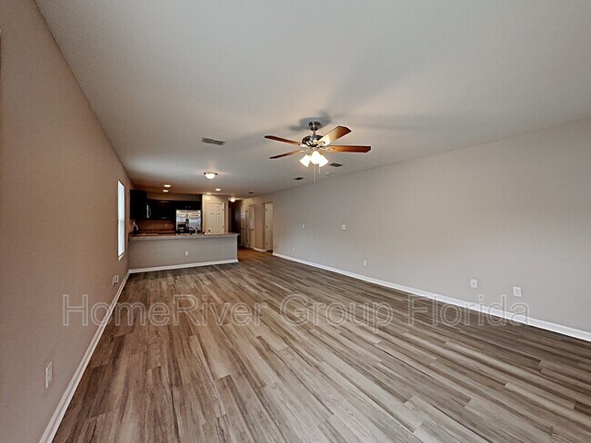 Building Photo - 1384 Sarahs Landing Dr