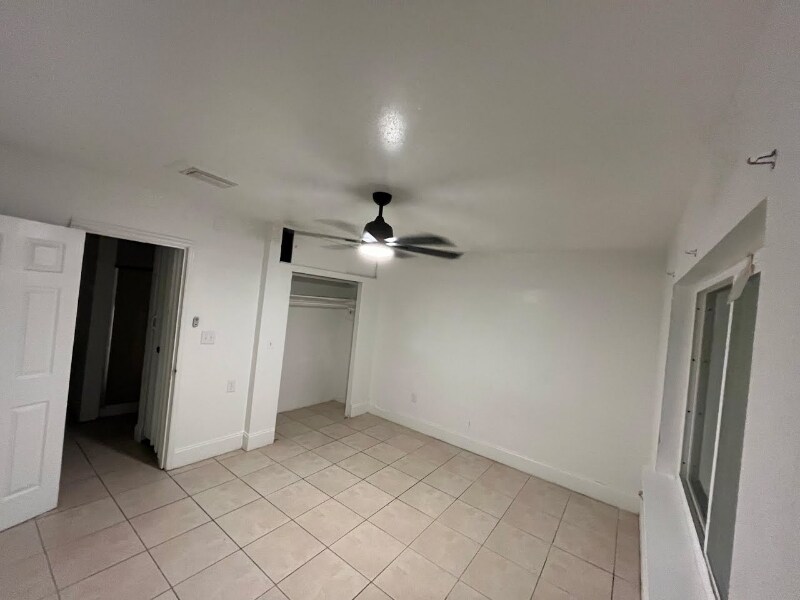 Foto del edificio - 331 51st St Ct W