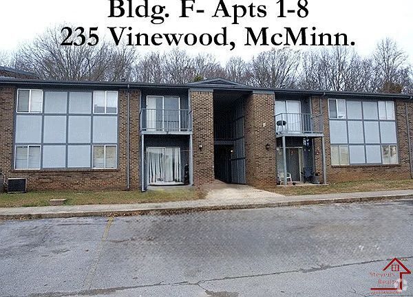 Building Photo - 235 Vinewood Rd