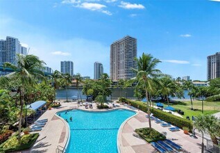 Building Photo - 19390 Collins Ave