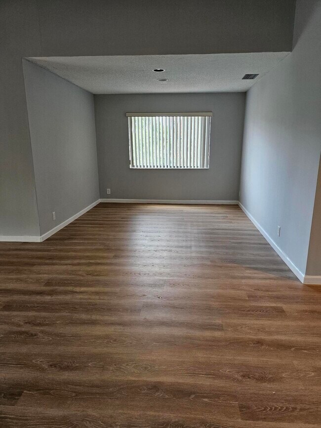 Foto del edificio - 15 Lexington Ln E