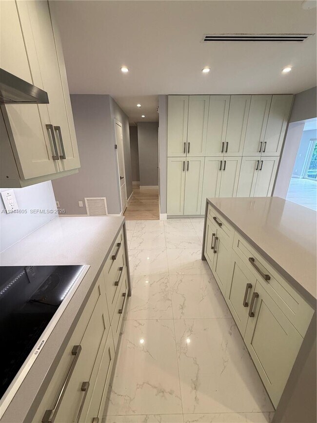 Foto del edificio - 10330 SW 51st St