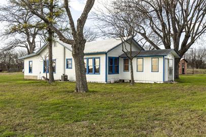 Foto del edificio - "Charming 3-Bedroom Home in LaCoste, TX – Cozy 1216 Sq Ft with Full Bath!"