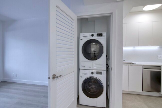 Photo du bâtiment - 3455 Rue Aylmer