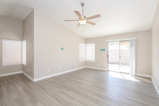 Building Photo - 5033 Twist Cir