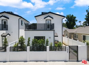 Building Photo - 7642 Orion Ave