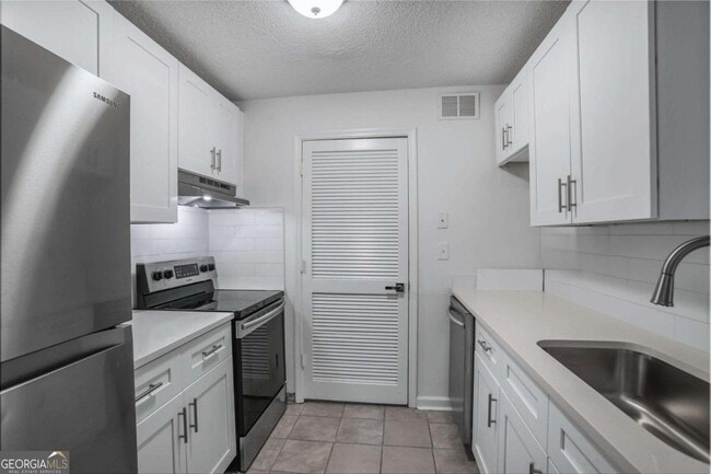 Foto del edificio - 432 Granville Ct