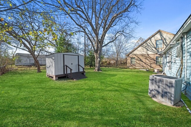 Building Photo - 4110 Friar Point Rd