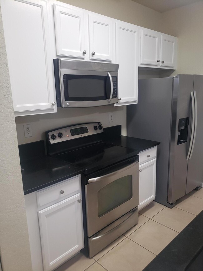 Building Photo - 2751 SW 120th Terrace