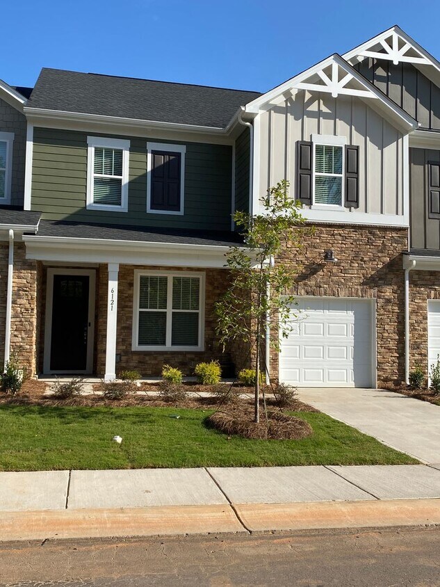 Foto principal - 3Br/2.5Ba Townhouse in the Vineyard Commun...