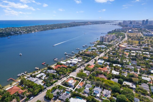 Photo - 3201 N Flagler Dr House