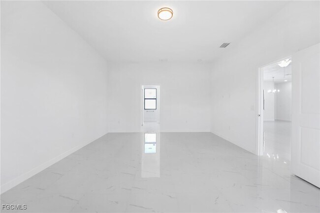 Foto del edificio - 2602 73rd St W