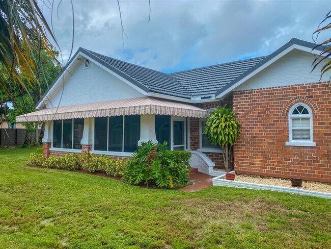 Foto del edificio - 1007 N K St