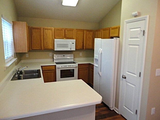 Building Photo - 7529 Brighton Hill Ln