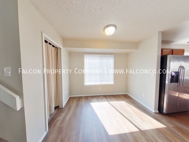Building Photo - 6157 Desoto Dr