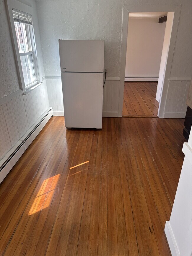 Foto del edificio - Tour 5/29 3pm-4pm. Price reduced!!! 1 Bed ...