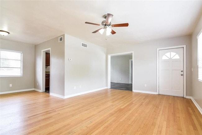 Building Photo - 1354 Whitacre Dr