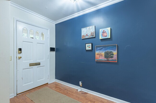 Foto del edificio - 3225 Atherton Rd