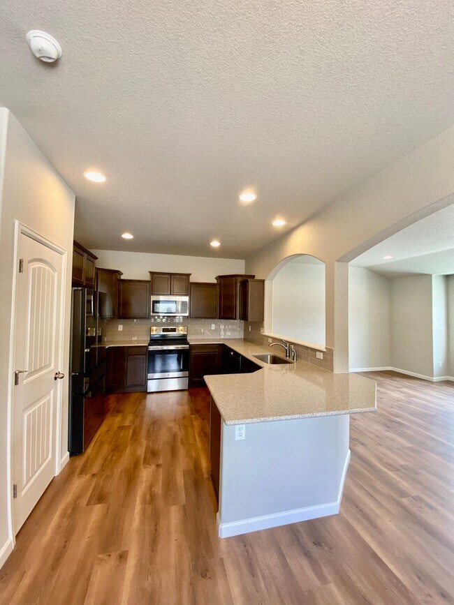 Foto del edificio - Newly Built 3 Bedroom Townhome with Commun...
