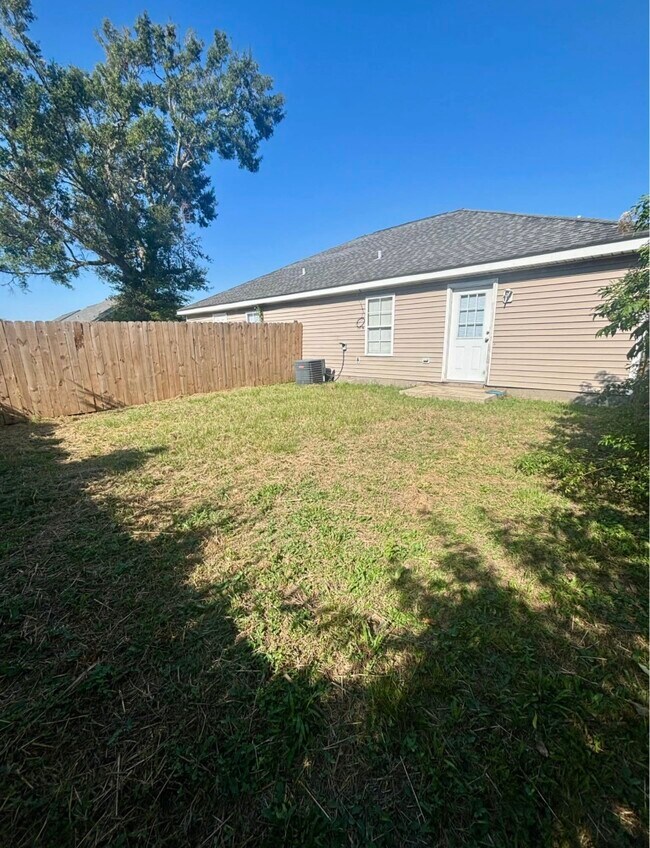 Foto del edificio - 125 Carter St