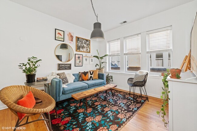 Foto del edificio - 3429 W Shakespeare Ave