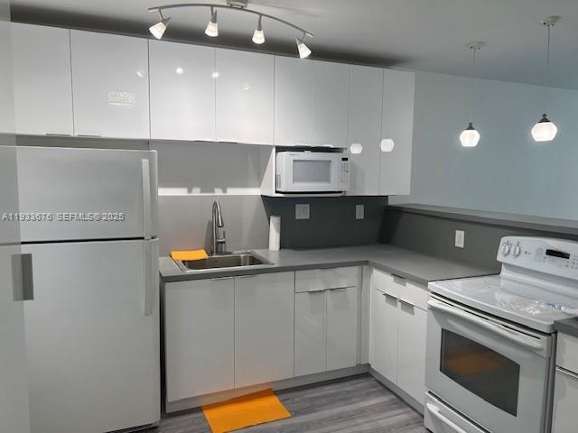 Foto del edificio - 1600 NE 114th St