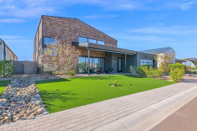 Photo - 8430 S 10th Ln House