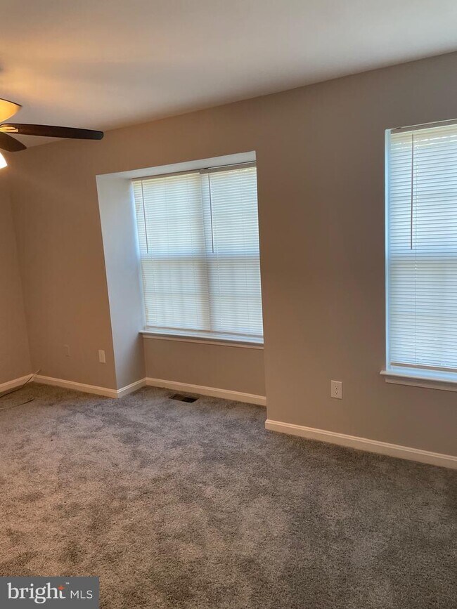 Foto del edificio - 108 Kalmia Ct