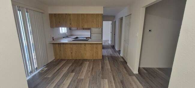 Building Photo - 203 Macon Ave