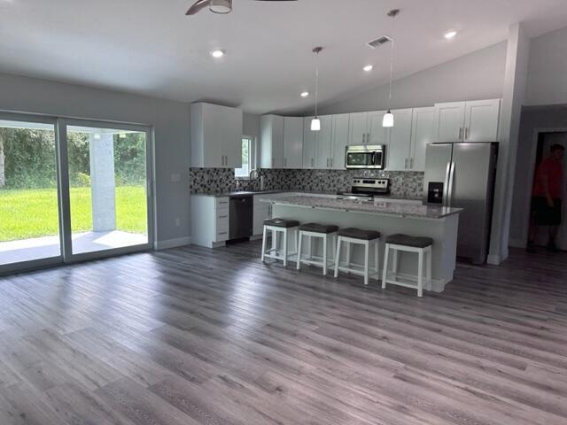Building Photo - 1749 SE Vesthaven Ct