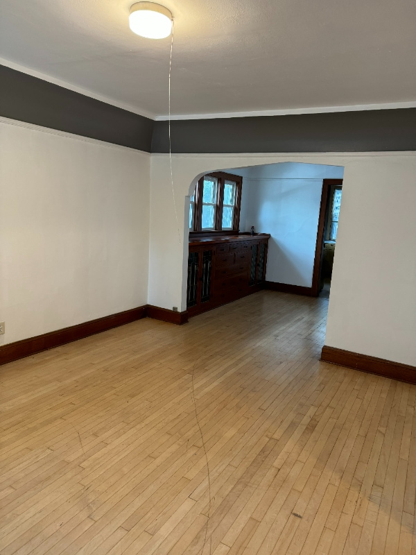 Foto del edificio - 1300 E Manitoba St