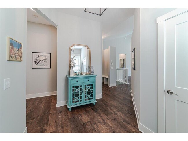 Foto del edificio - 5175 Ranchview Ln N