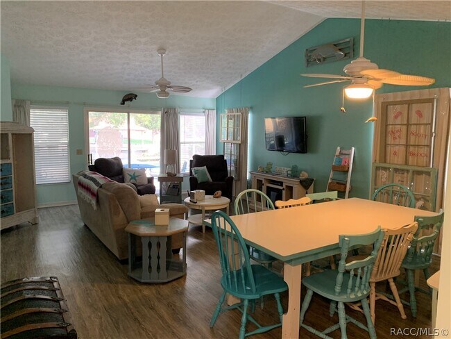 Building Photo - 11052 W Cove Harbor Dr