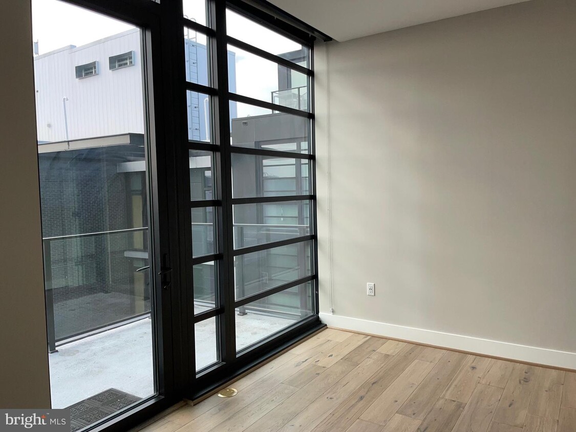 Foto principal - 1300 4th St SE