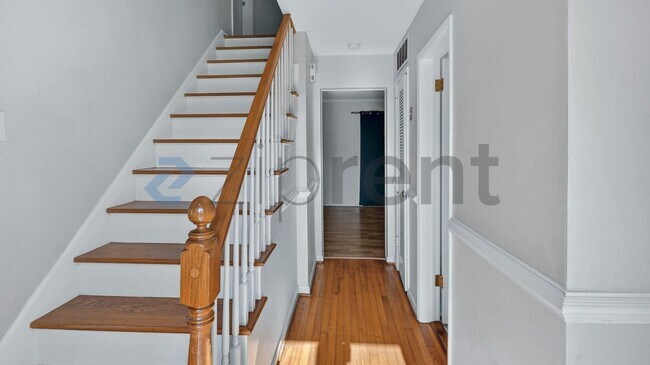 Foto del edificio - 324 Busher Rd