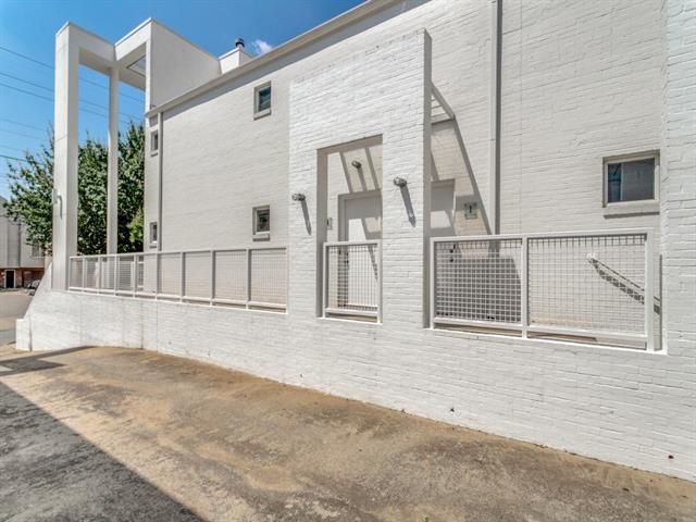 Building Photo - 4214 Buena Vista St