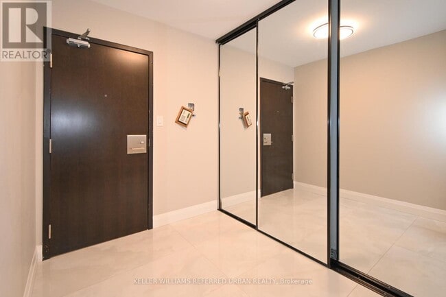 Building Photo - 25 The Esplanade