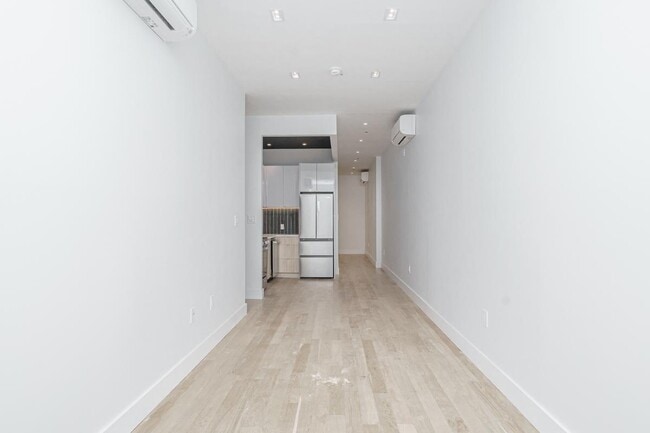 Building Photo - 987 Bedford Ave
