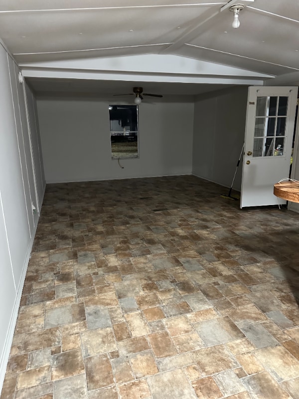 Foto del edificio - 0 Acorn Village Ln