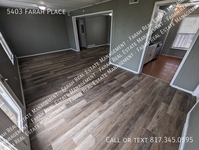 Building Photo - 5403 Farah Pl