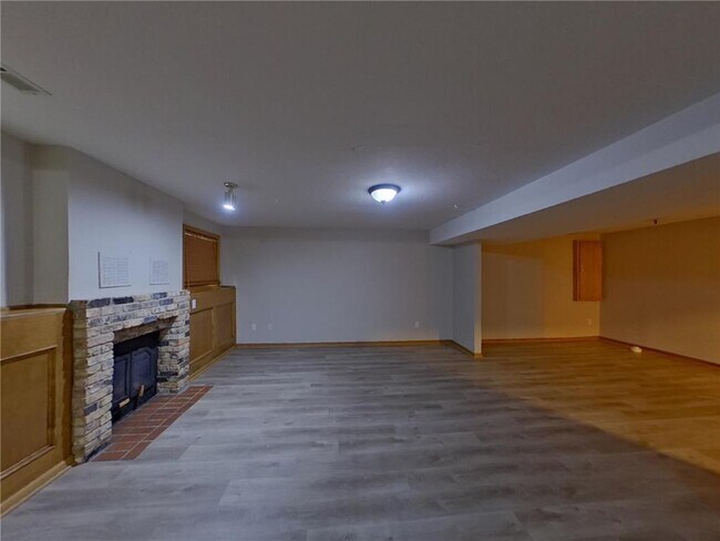 Foto del edificio - 16740 N Manor Rd